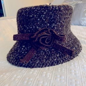 Vintage looking hat.  Wool blend.  Brown hues.